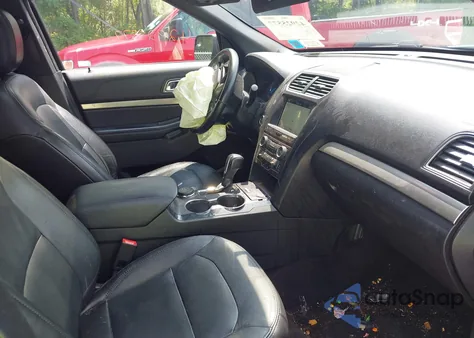 2018 Ford Explorer Xlt z USA, uszkodzony, nr VIN 1FM5K8D80JGB83287